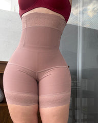 Seamless High-Rise Compression Shorts with Butt Lifter