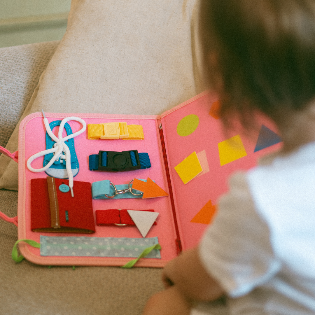 Tibatoes Montessori Busy Board